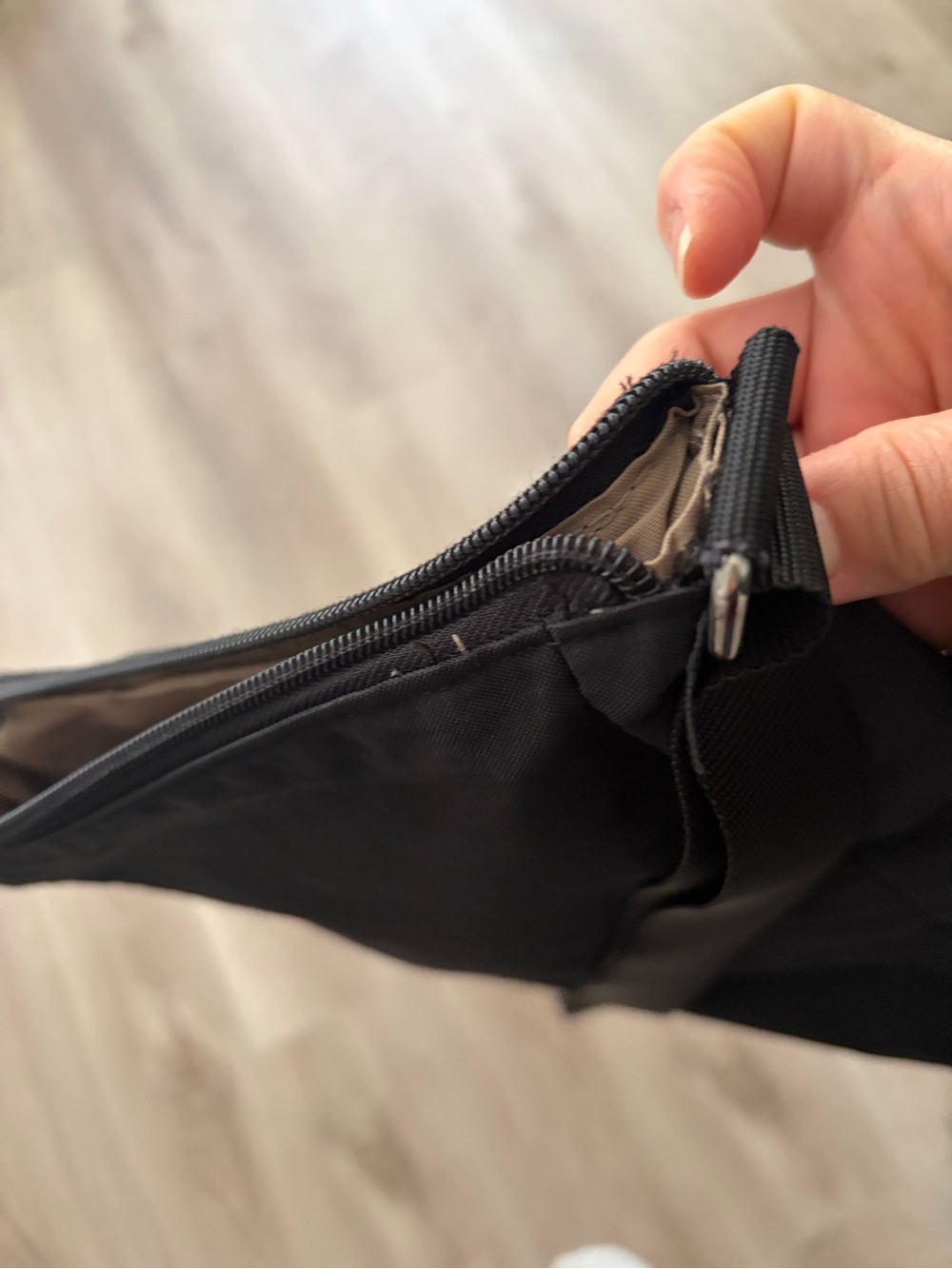 Baggallini Black Crossbody Shoulder Bag Everyday Travel Carry - Picture 9 of 10